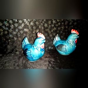 ROOSTER SALT N PEPPER SHAKERS